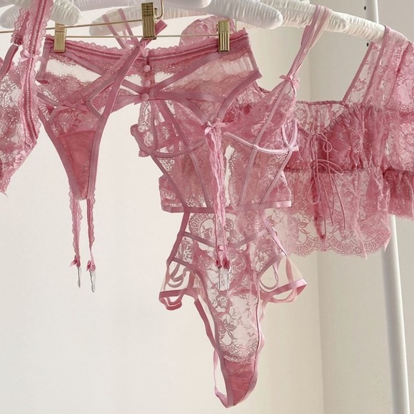 For Love And Lemons Other - FOR LOVE & LEMONS Shimmer Lace Bodysuit